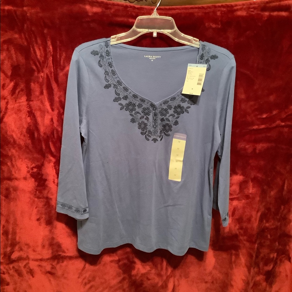 Women’s new Laura Scott long sleeve shirt
